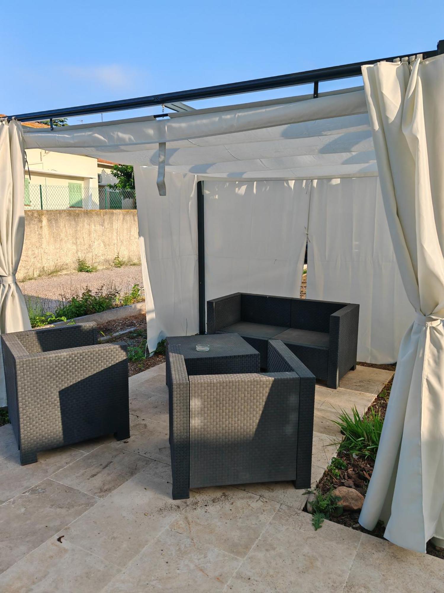 Appartement Climatise Golfe-Juan Plage Vallauris Bilik gambar
