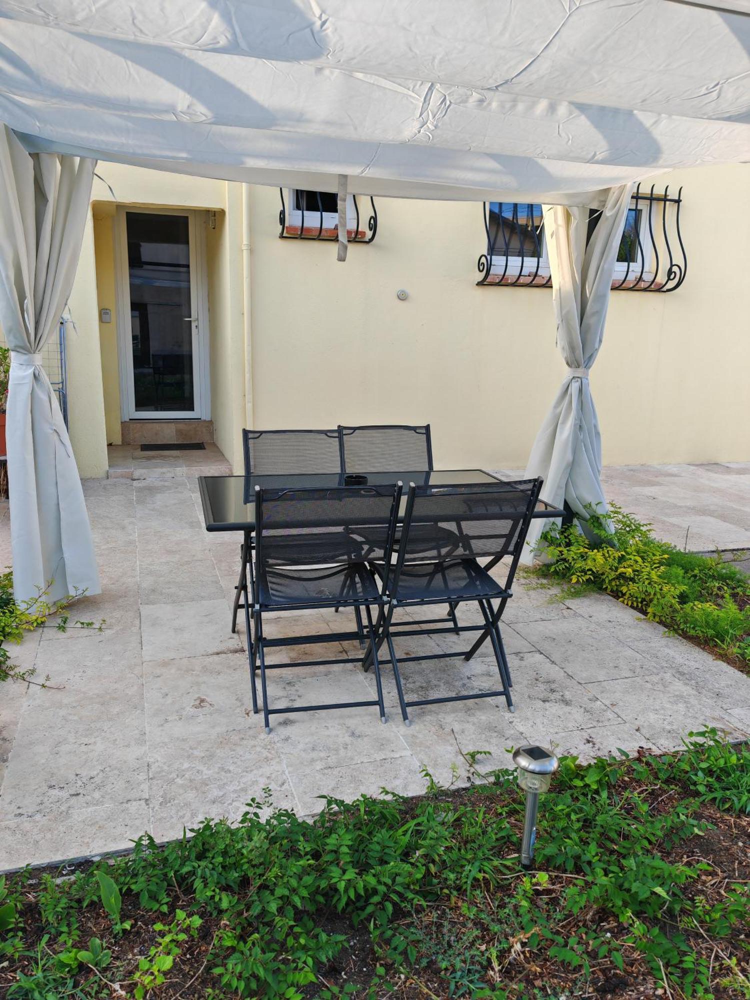 Appartement Climatise Golfe-Juan Plage Vallauris Bilik gambar